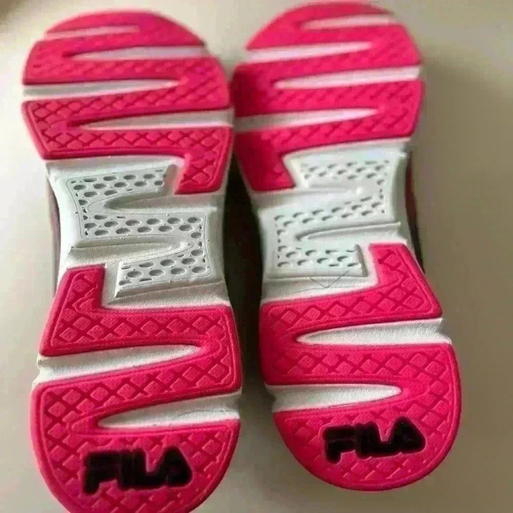 New women’s fila soar black running shoe - size 11 - Picture 6 of 6